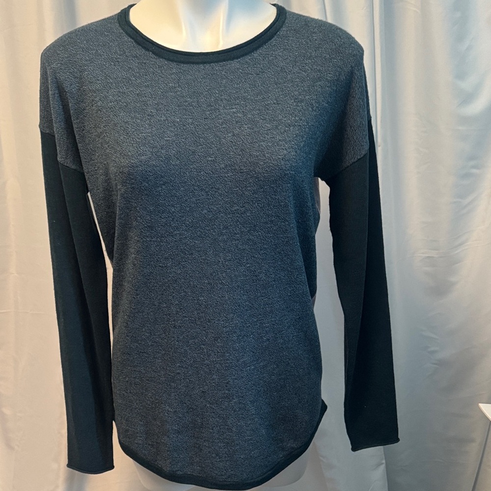 Smartwool Gray and Black Long Sleeve Top
